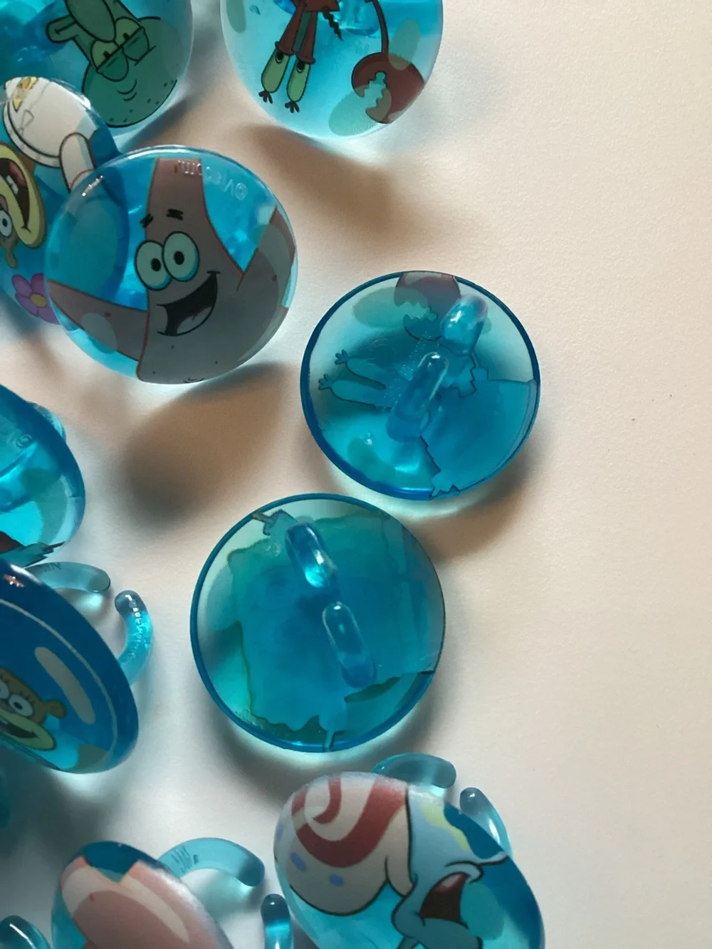 Brand New Spongebob SquarePants Set of 70 Fun Cupcake Topper Rings